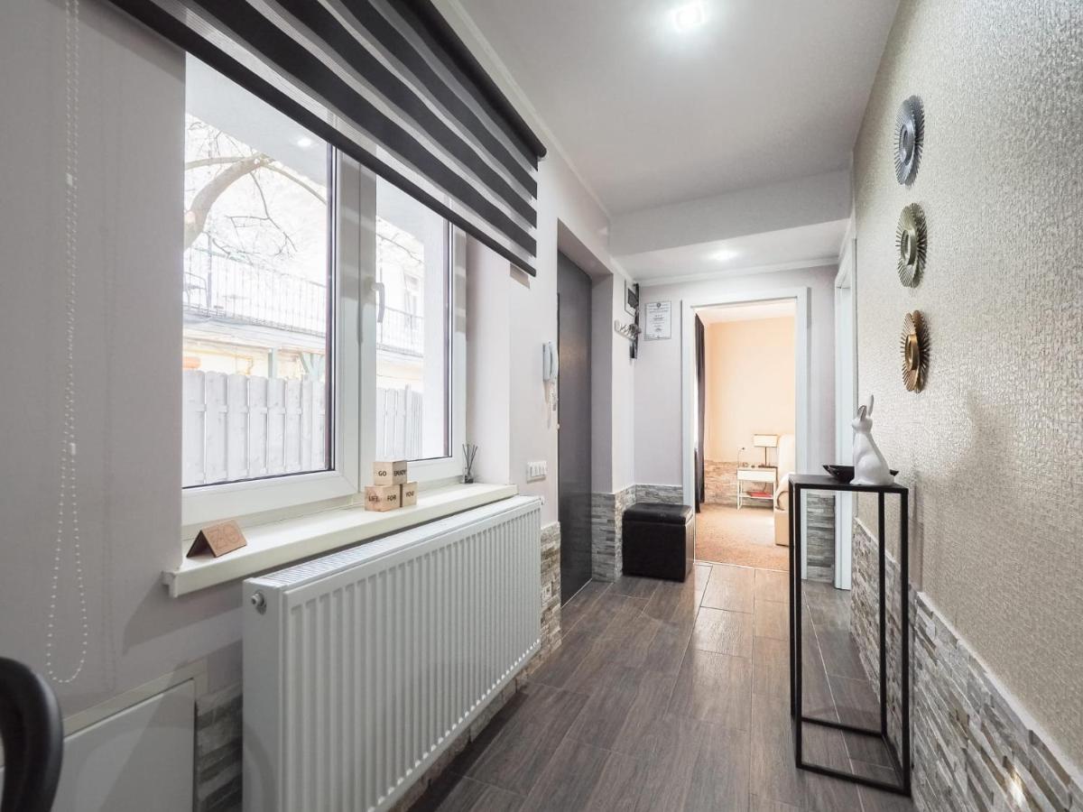For You Apartments Gold & Silver سيبيو المظهر الخارجي الصورة