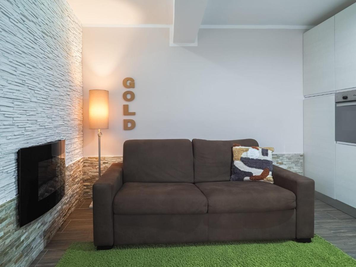 For You Apartments Gold & Silver سيبيو المظهر الخارجي الصورة